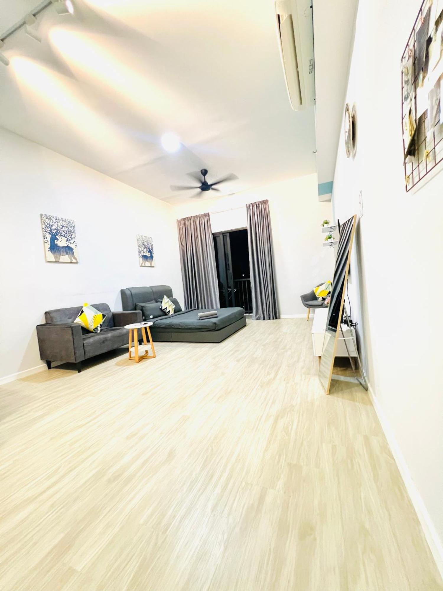 Apartment Paradise House In Chambers Residence